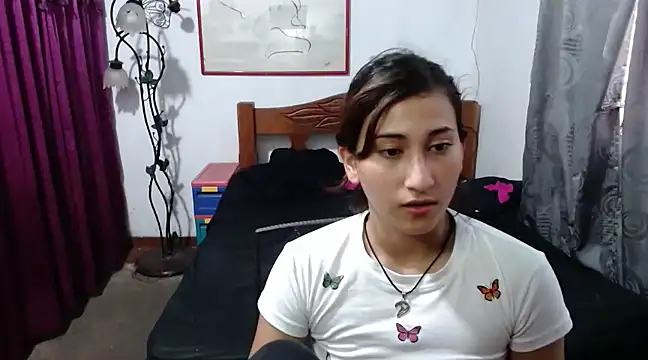 Snapshot of LadyMilk003 chatting on March 4, 5:03 pm LadyMilk003 online show from March 4, 5:03 pm
