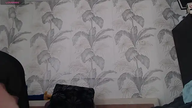 CamDiva113 online show from June 9, 1:17 am