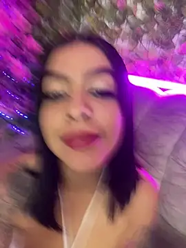 AbbyFtLuna online show from December 7, 9:11 pm