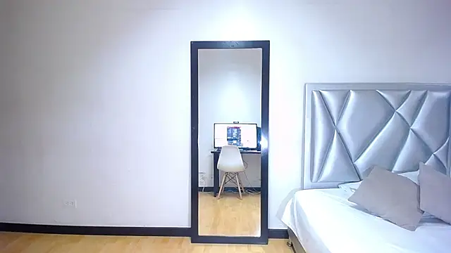 exotic karmella online show from January 17, 2:29 am