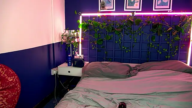 FerrariRedxBabestation online show from November 9, 9:13 pm