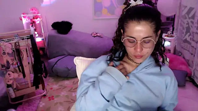 Hellen dumont online show from April 21, 2:51 am