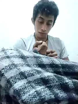 Flaquito pitudo online show from December 6, 8:05 am