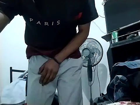 Flaquito pitudo online show from January 6, 12:35 pm