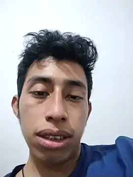 Flaquito pitudo online show from January 18, 3:20 am