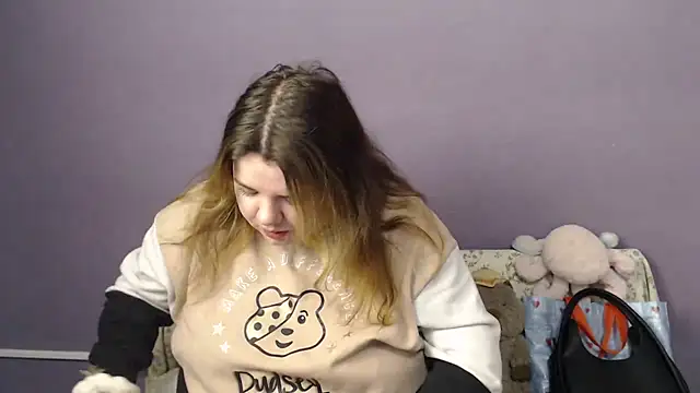 so shy online show from February 5, 7:24 am