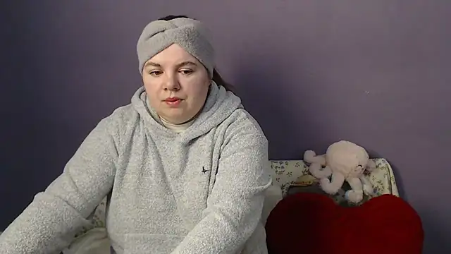 so shy online show from February 16, 7:37 am