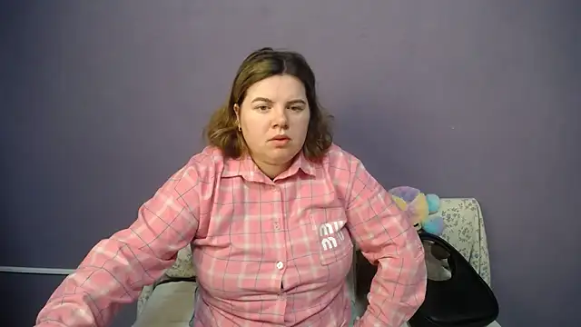 so shy online show from April 18, 6:28 am