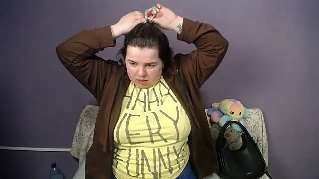 so shy online show from April 23, 6:58 am