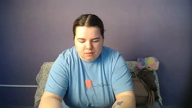 so shy online show from June 9, 6:14 am
