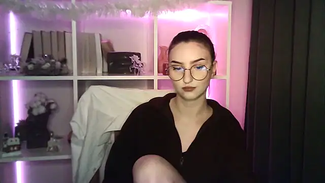 Snapshot of X_Alisa chatting on December 18, 7:31 pm X Alisa online show from December 18, 7:31 pm