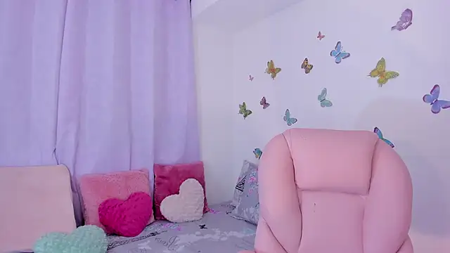 Snapshot of _Arianna08_ chatting on February 3, 5:07 am Arianna08 online show from February 3, 5:07 am