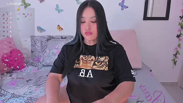 Snapshot of _Arianna08_ chatting on February 15, 4:36 am Arianna08 online show from February 15, 4:36 am