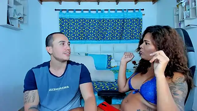 Snapshot of xxx_sweet_couple_ chatting on February 8, 7:04 am xxx sweet couple  online show from February 8, 7:04 am