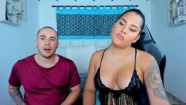 Snapshot of xxx_sweet_couple_ chatting on February 13, 4:43 am xxx sweet couple  online show from February 13, 4:43 am