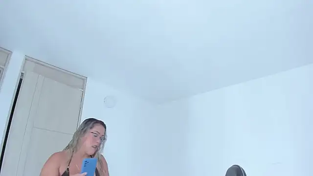 dolly walker online show from June 28, 8:04 pm