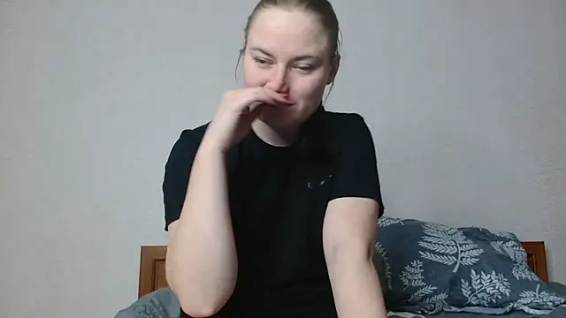 ElenaMaeer online show from January 10, 5:47 am