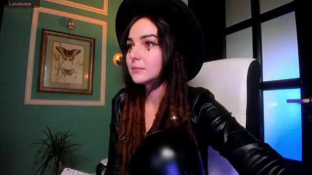 1Munique online show from November 15, 1:07 pm