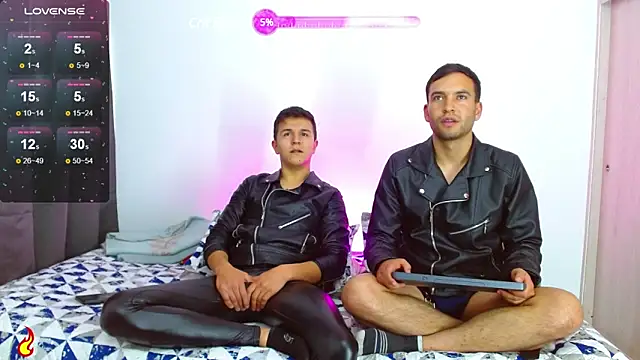 Snapshot of dorian_h_ chatting on December 13, 9:20 pm dorian h online show from December 13, 9:20 pm