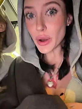 Melissa crazy online show from October 25, 3:18 pm