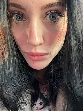 Melissa crazy online show from March 28, 3:55 pm