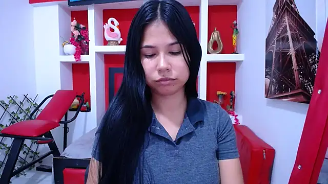 Letty Plugxo online show from October 6, 12:24 pm