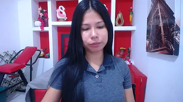 Letty Plugxo online show from October 17, 12:19 pm