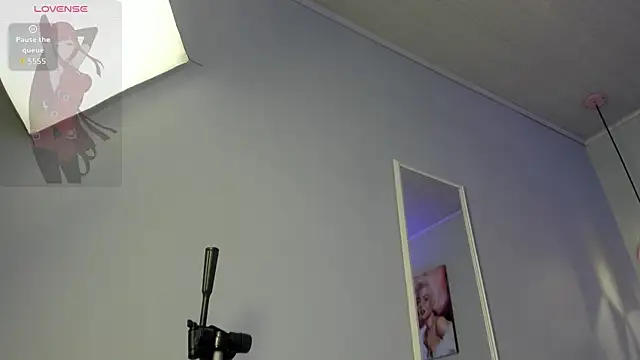 ScarletGV online show from March 28, 5:40 am