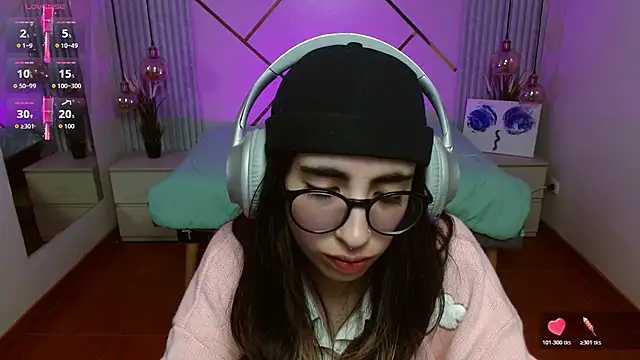 LenaRoses online show from February 17, 8:48 pm