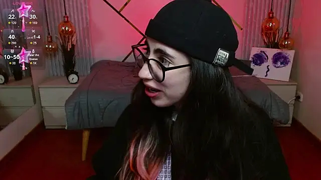 LenaRoses online show from June 4, 8:26 pm