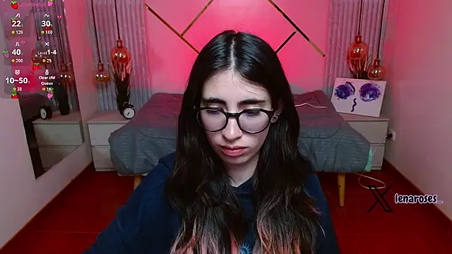 LenaRoses online show from June 17, 8:10 pm