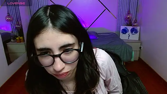 LenaRoses online show from July 7, 8:13 pm