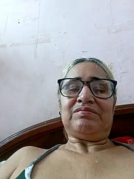  candi online show from September 9, 1:43 pm