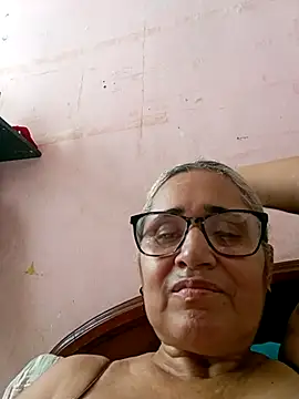  candi online show from September 18, 5:37 pm