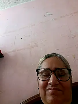  candi online show from October 3, 1:08 pm