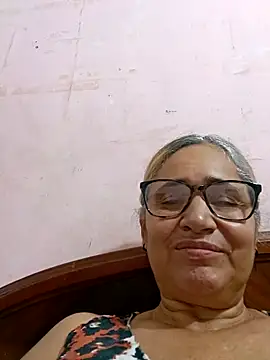  candi online show from October 29, 11:01 am