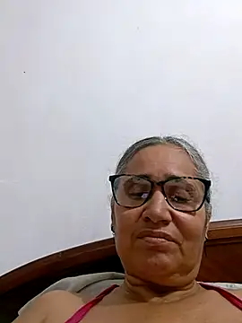  candi online show from March 25, 2:06 am