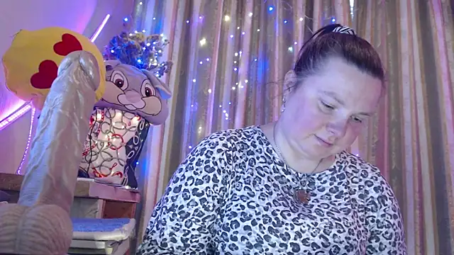 amorelara online show from April 22, 10:17 am