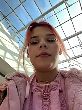 RiriRoseey online show from January 18, 11:54 am