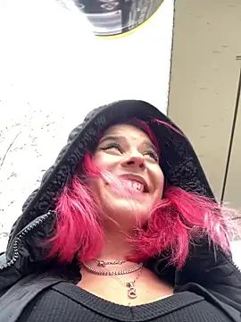 RiriRoseey online show from February 4, 11:38 am