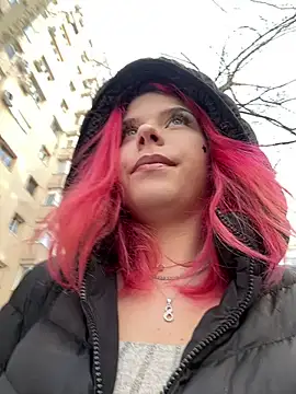 RiriRoseey online show from February 26, 8:15 am