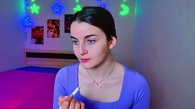 Miss Arwen online show from December 11, 3:35 am