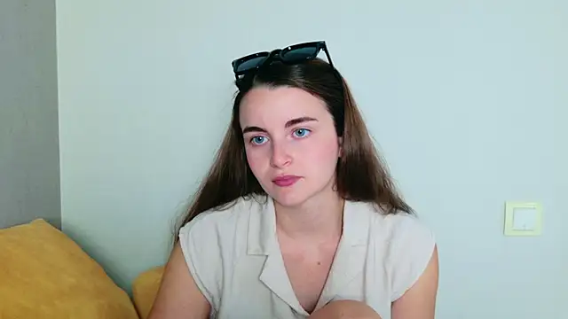 Miss Arwen online show from July 20, 4:42 pm