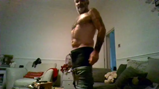 Shyboy817 online show from December 3, 6:39 pm