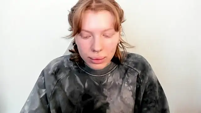 StellaDavis online show from March 11, 9:37 am