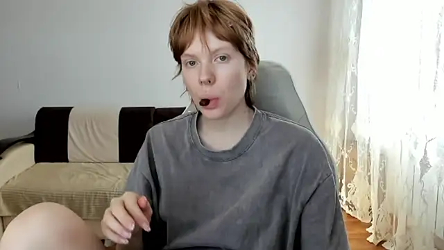 Snapshot of StellaDavis chatting on May 21, 11:06 am StellaDavis online show from May 21, 11:06 am