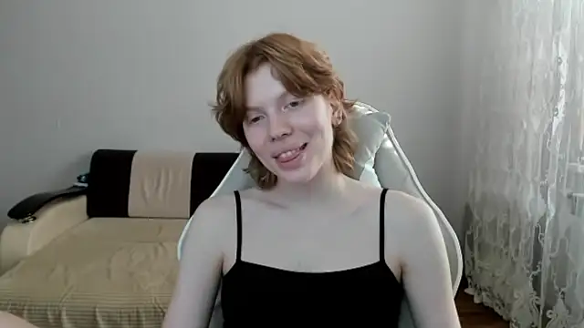 Snapshot of StellaDavis chatting on July 28, 2:13 pm StellaDavis online show from July 28, 2:13 pm