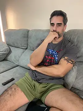 Snapshot of Alexxander20_6 chatting on October 22, 7:46 pm Alexxander20 6 online show from October 22, 7:46 pm