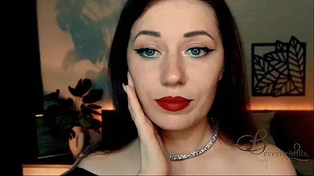 MissBeverlyMills online show from December 12, 6:42 pm