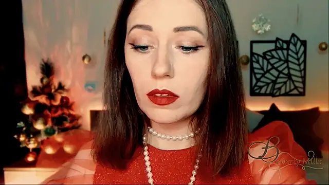 MissBeverlyMills online show from December 22, 5:53 pm